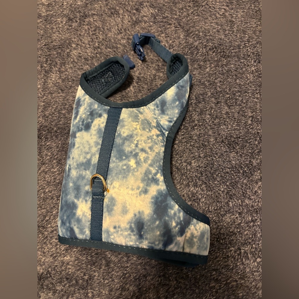 Pet Harness- Lead
Dog. Cat. 
Medium.